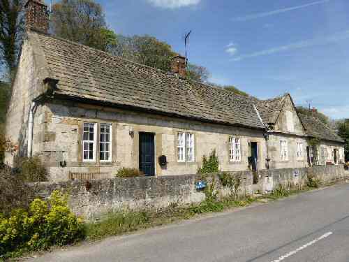 Gell's Almshouses, Hopton