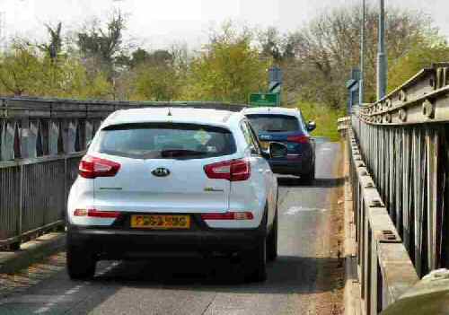 Walton-on-Trent Bridge