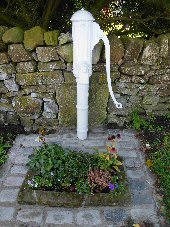 Village Pump, Alstonefield