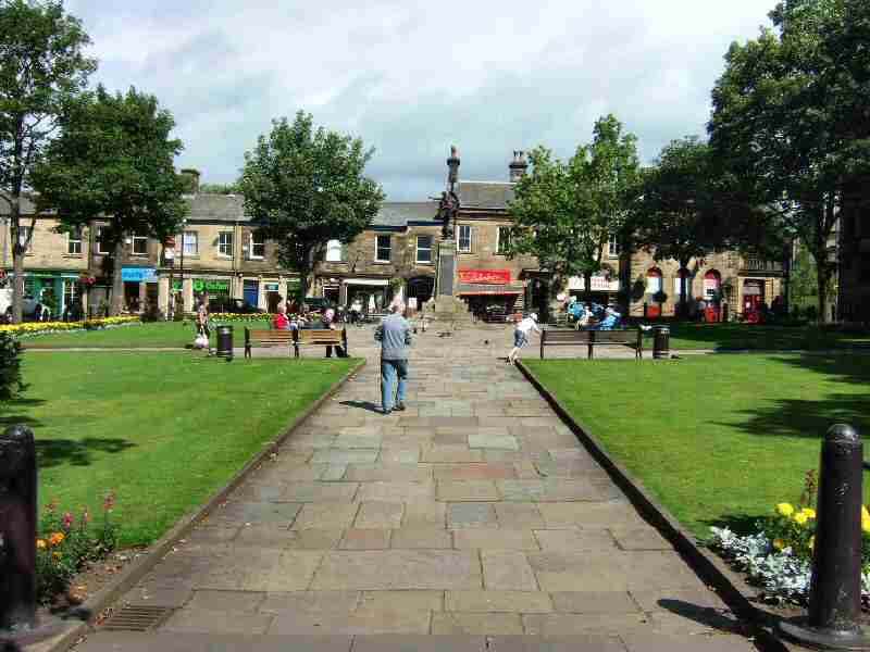 Norfolk Square, Glossop