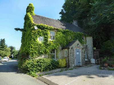 Watts Russell Arms, Hopedale