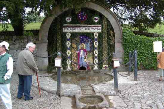 Hall Well, Tissington