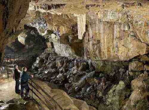 Poole's Cavern ( c. Poole's Cavern)