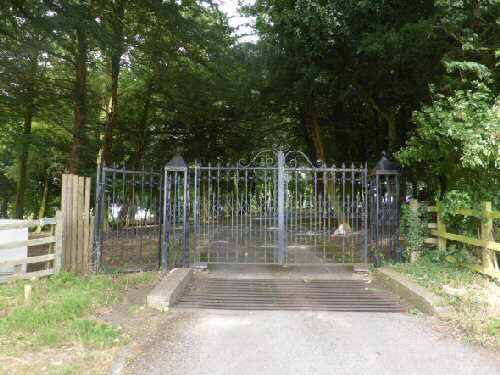 Hopwell Hall Gates